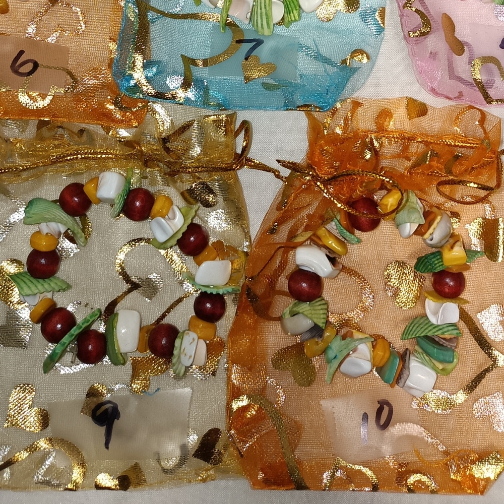 Shell beaded bracelets - Picture 4 of 4